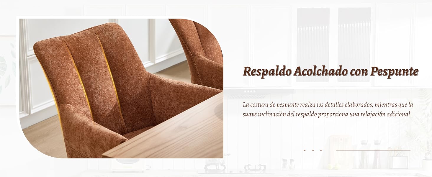 El texto dice «Respaldo Acolchado con Pespunte». Primer plano de la tapicería con textura marrón que muestra un patrón detallado de costuras en el respaldo del mueble.