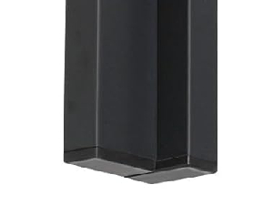 le vase carré noir est un design moderne et contemporain.