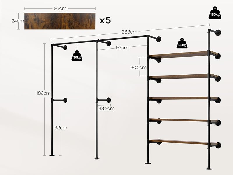Diagramma tecnico che mostra i design degli scaffali per tubi industriali con le misure, con varie configurazioni di sistemi di scaffalature a parete.