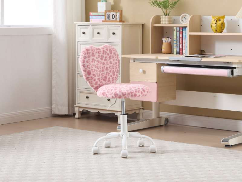 Kids Desk Chair in Soft Faux Fur Swivel Reading Chair