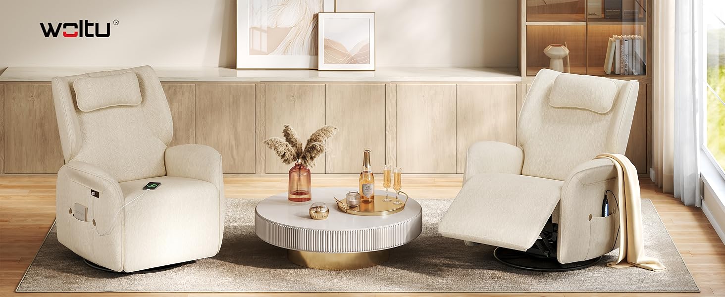 El texto dice «WSHJ». Sala de estar con dos sillas reclinables de color crema, mesa auxiliar tejida con elementos decorativos y un estilo de decoración cálido y neutro.
