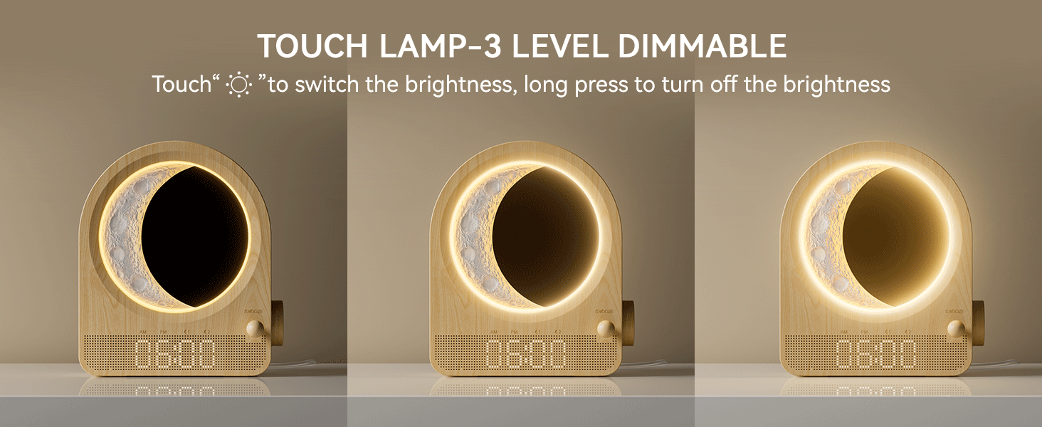 avec 3 niveaux de luminosité. Lampe LED circulaire dans un boîtier en bois. Les images présentent des réglages bas, moyen et élevé. Le texte indique la commande tactile pour le réglage de la luminosité.