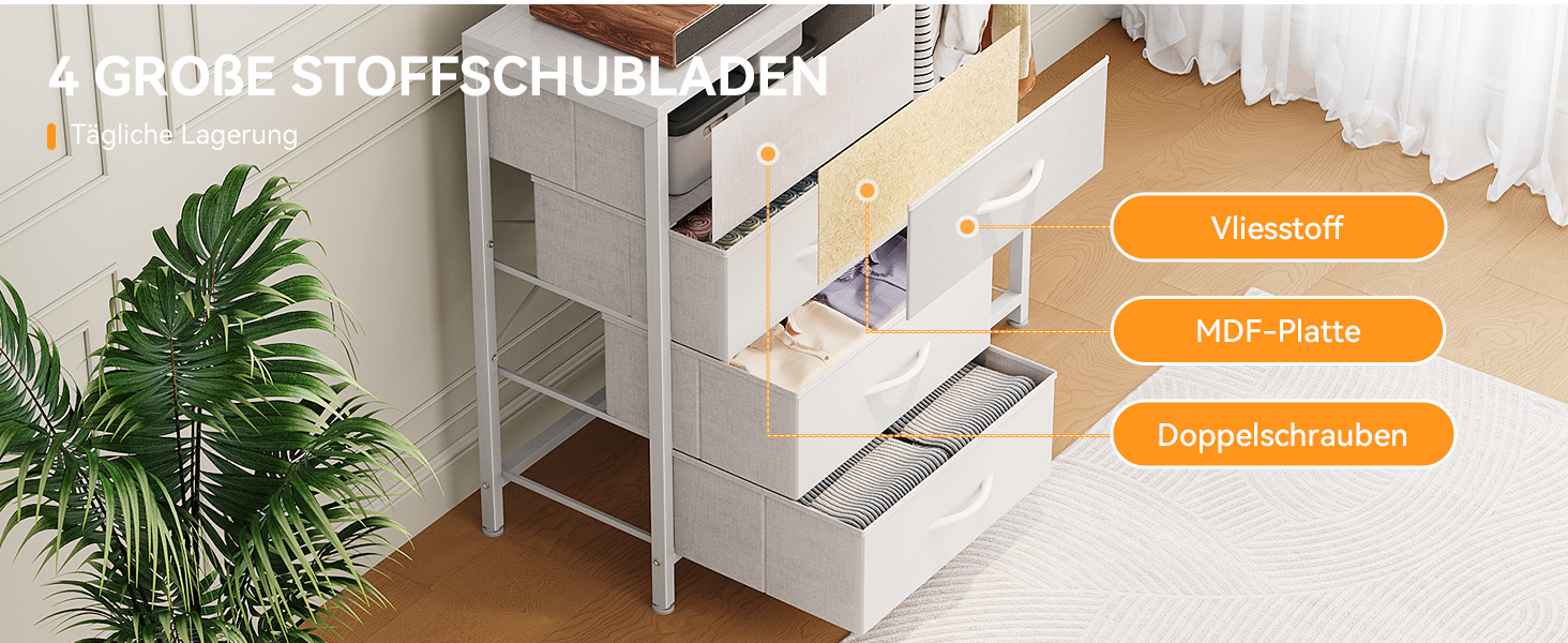 Weiße Kommode mit vier großen Schubladen und einer stoffähnlichen Außenseite. Orangefarbene Etiketten weisen darauf hin, dass sie aus MDF- und Vliesmaterial gefertigt ist und über doppelte Schrauben für die Konstruktion verfügt