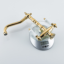 Robinet de cuisine Doré