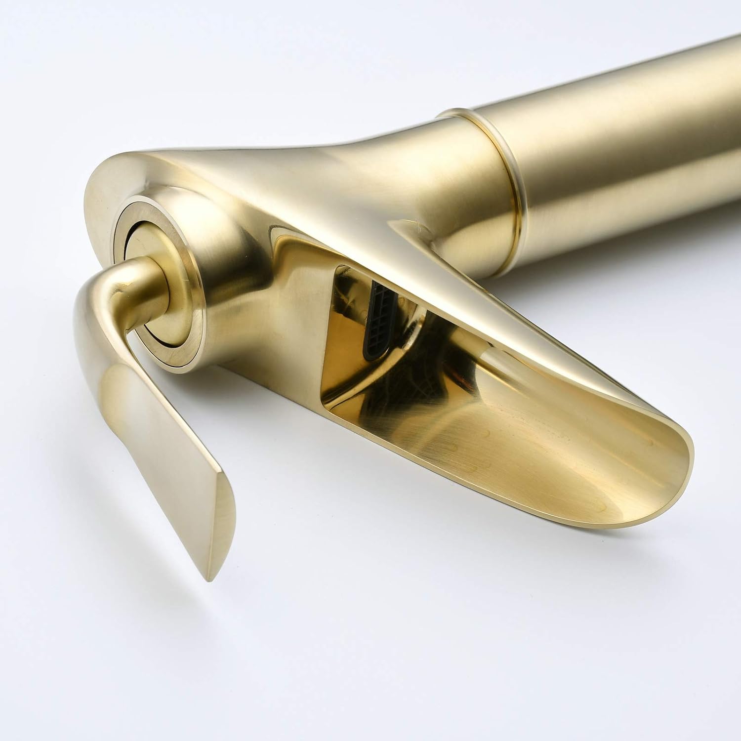 single handle bathroom faucet