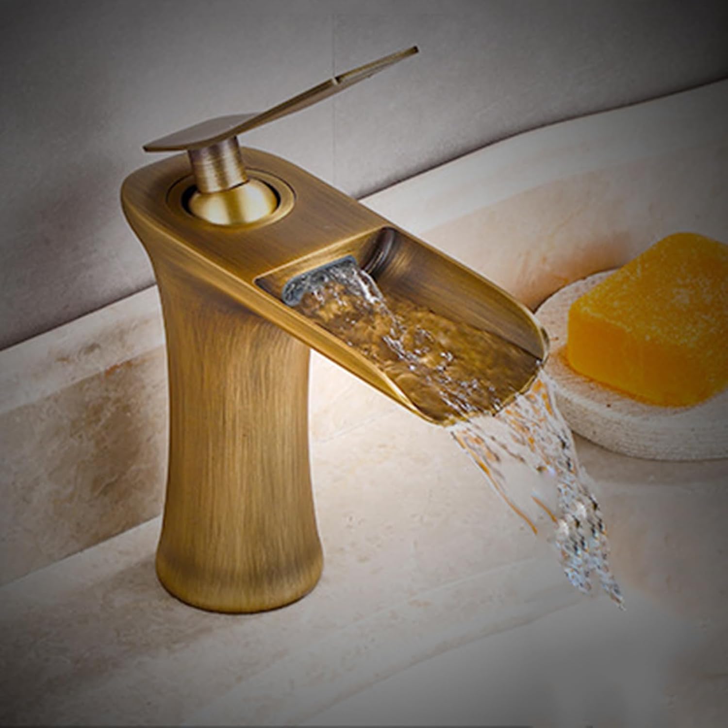 Robinet de lavabo