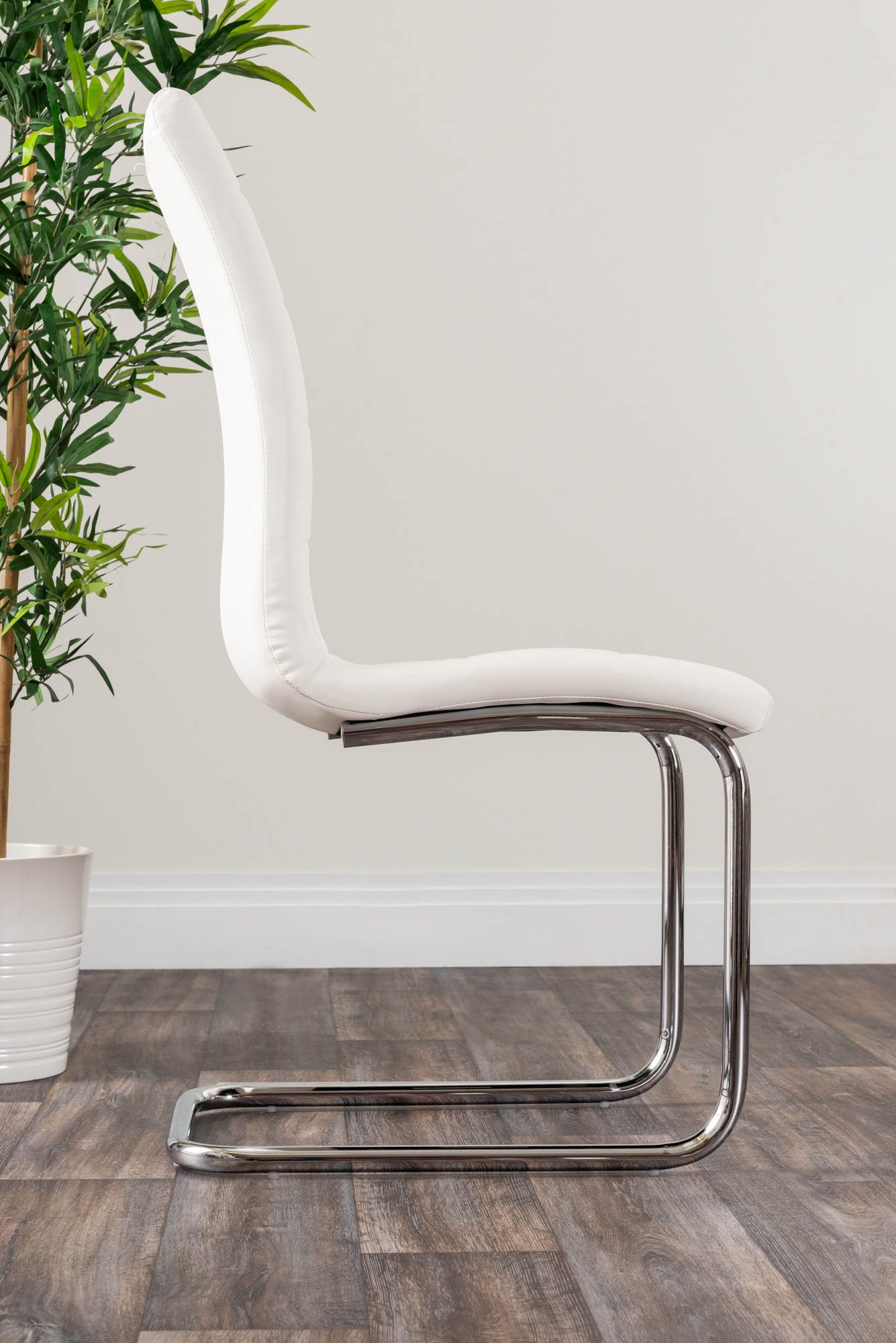 Furniturebox Palma Beige Stone Effect Round Dining Table & 4 White