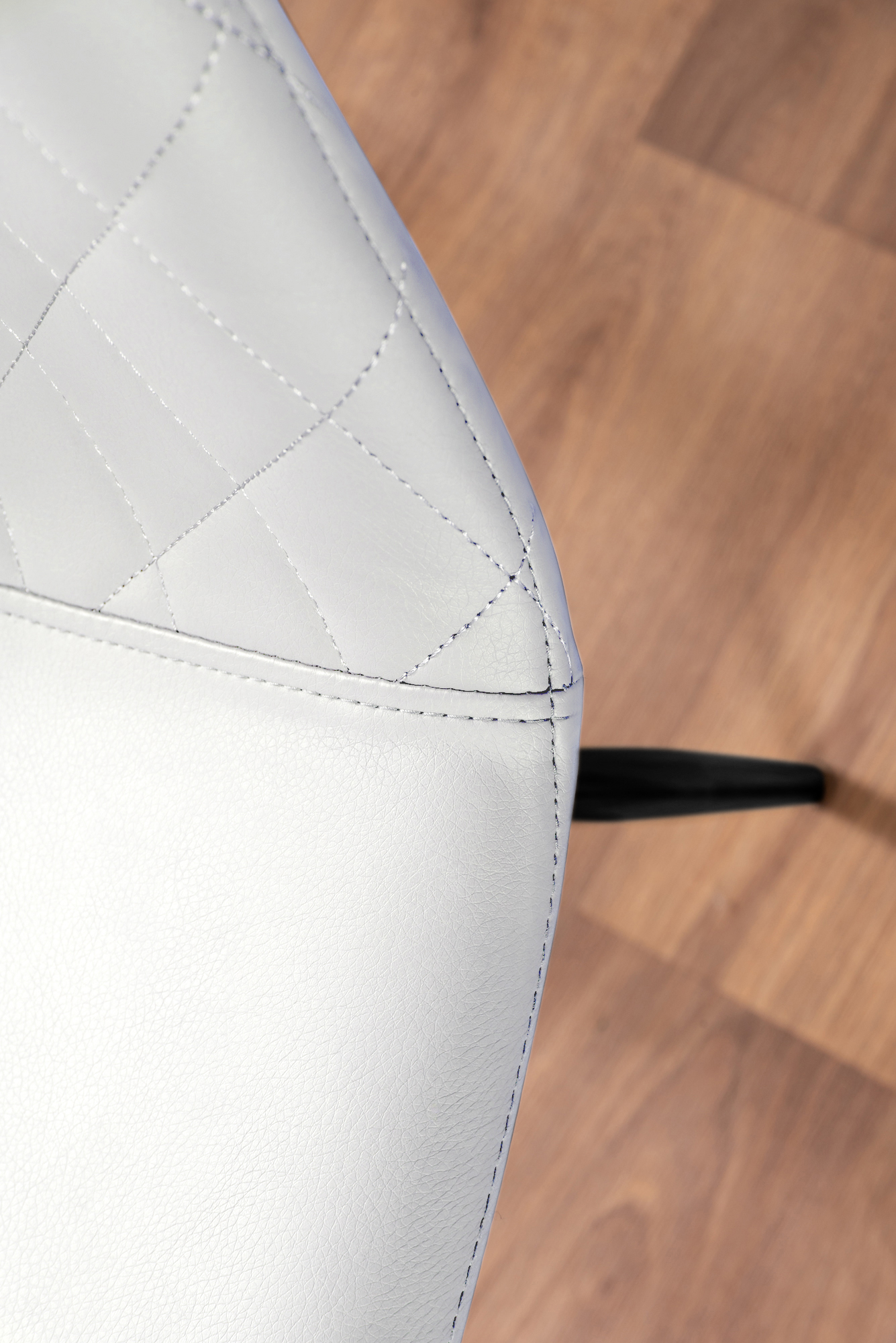 Furniturebox ANDRIA Gold Leg Marble Effect Dining Table and 6 White