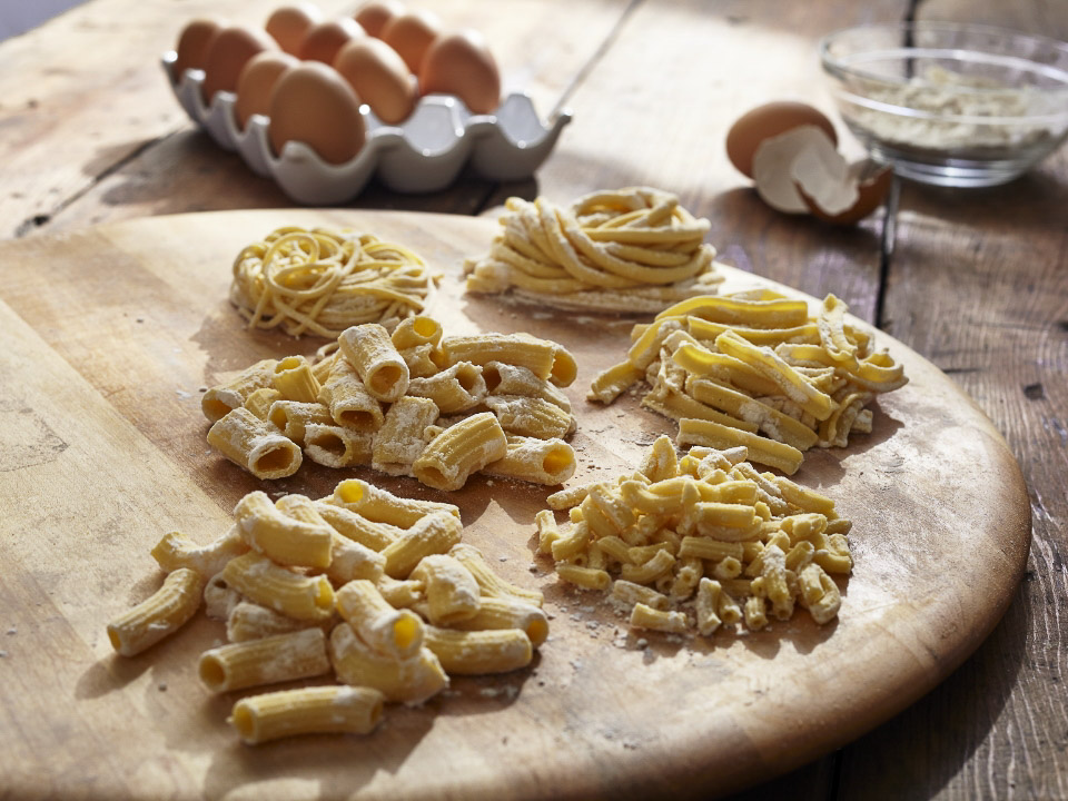 Mixer-attachments-pasta-press-6-shapes-different-types-of-pasta-on-the-plate