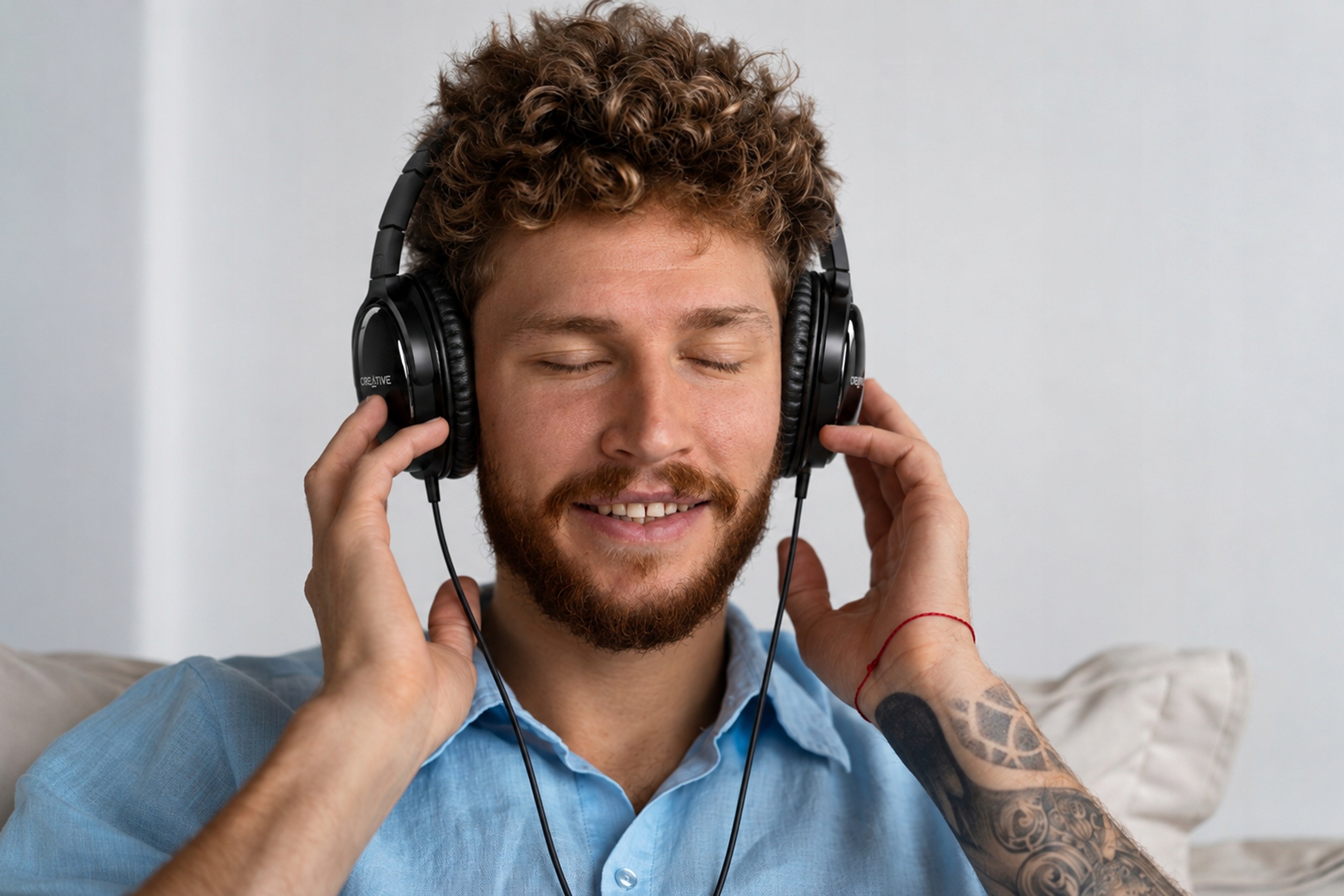 Creative Aurvana Live SE Wired Headphones Optimized Neodymium GIFT Color black