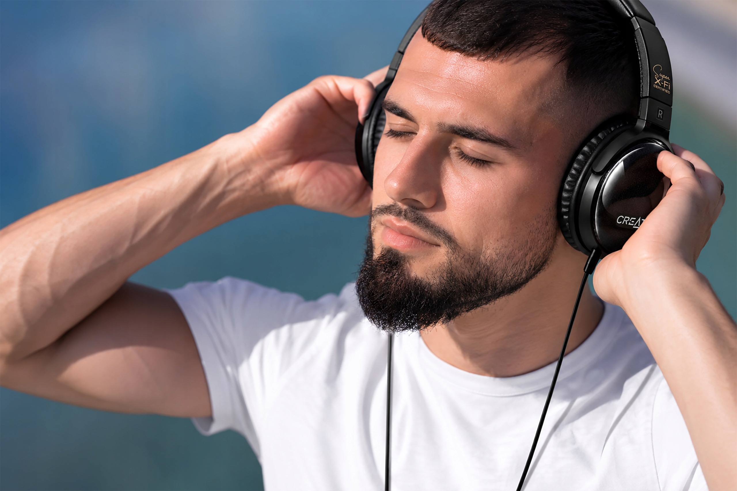 Creative Aurvana Live SE Optimized Neodymium Wired Headphones GIFT Closed Design