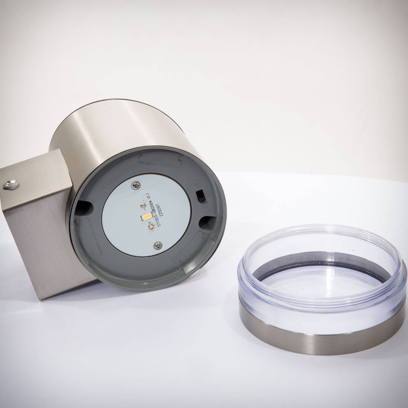 Lindby Lampada Solare LED Salma Applicazione A Parete -Vendite VIDAXL || LEDVANCE || STEINEL AAHKMJXYDAFdJAOAIMEbOAchvhBeHsgEop8XgsL4wc6YAE9sit5oX8CHPF1HCC7MdGbHKTC ddKdHr4vwc8lAE6JCB9