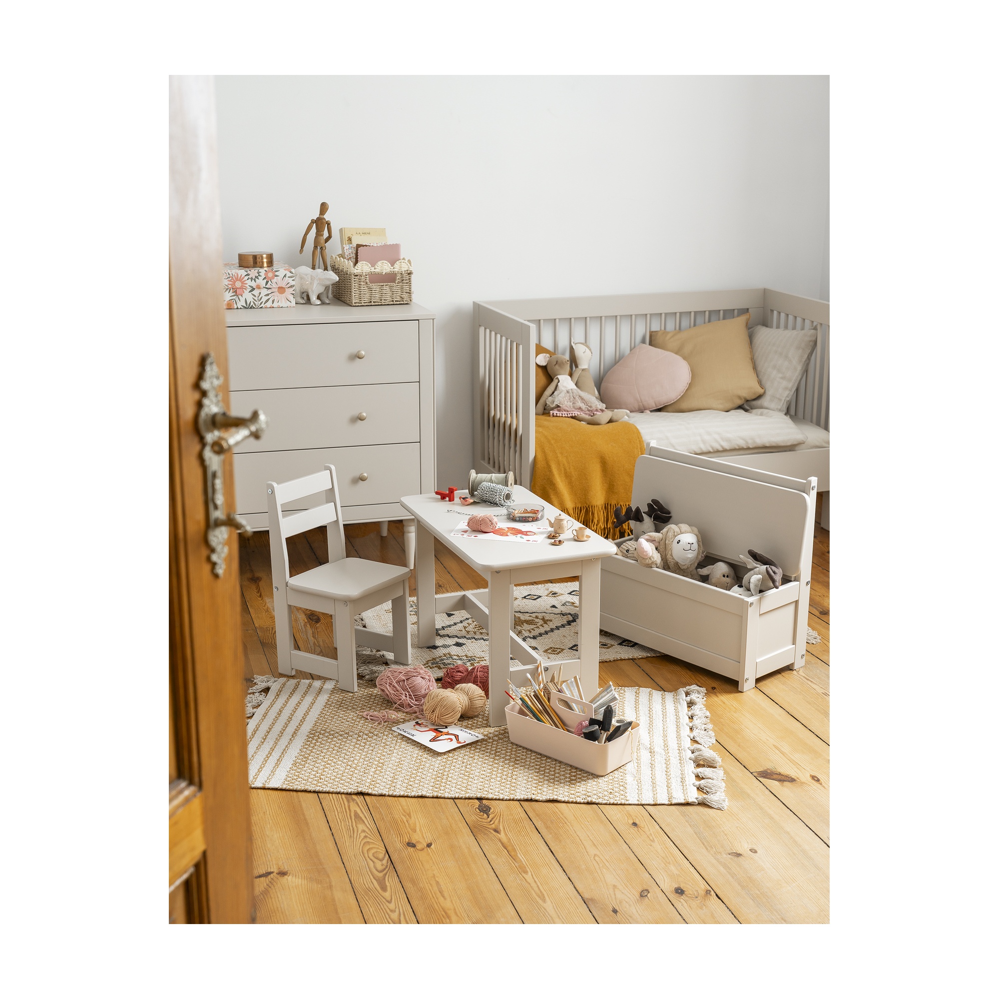 Kinderstuhl Weiß