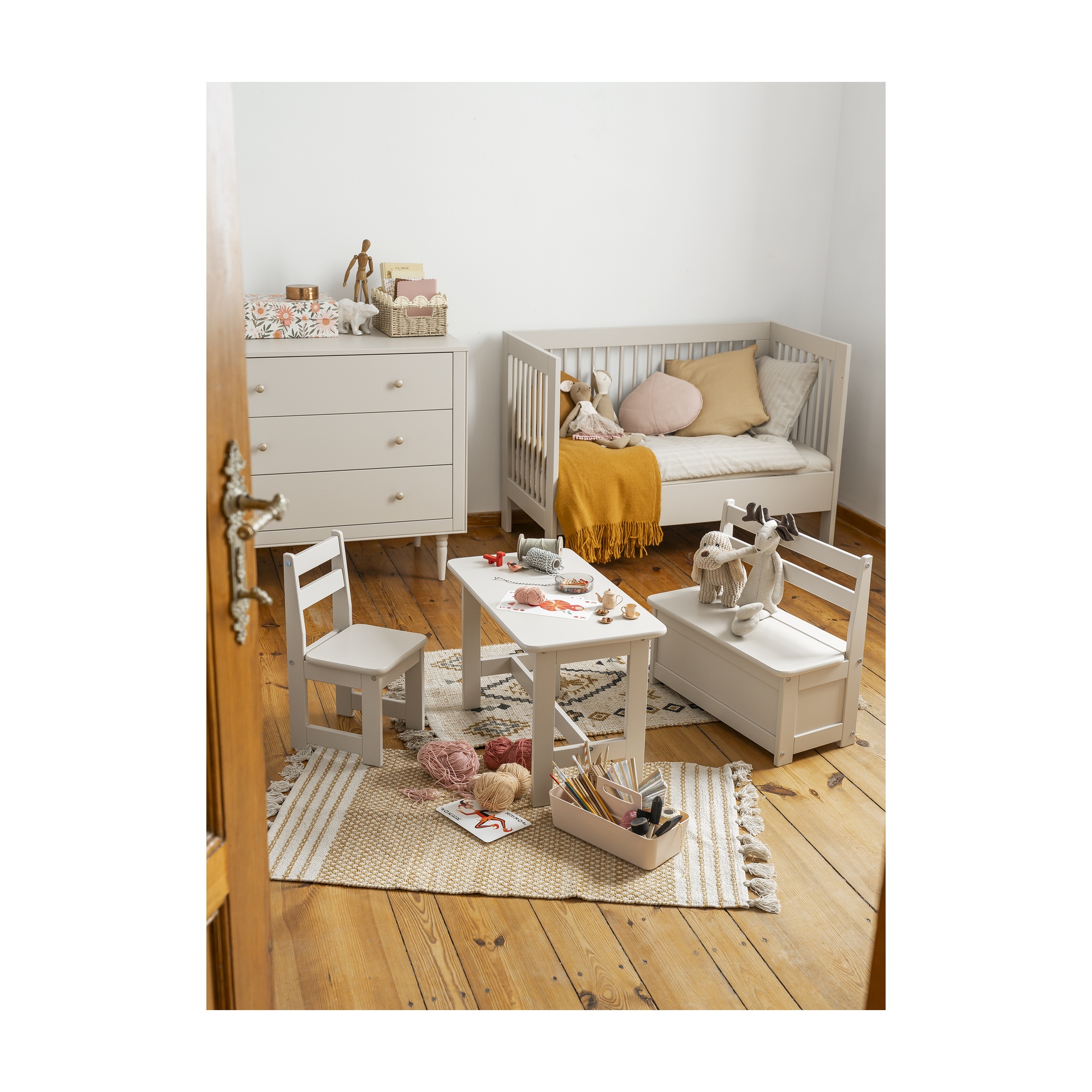 Kinderstuhl Weiß