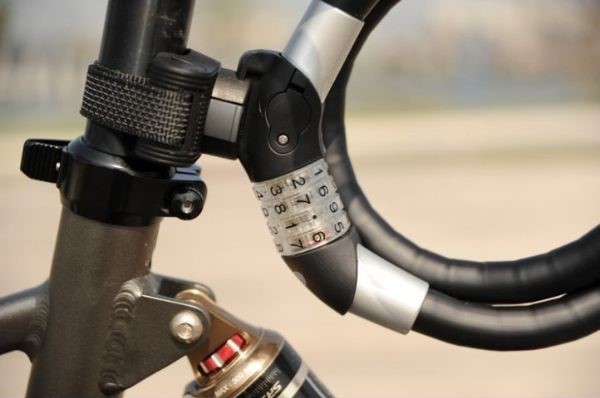 Support pour antivol vélo abus