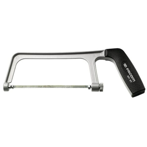 Facom – Scie à métaux 150 mm – Corps en zamak laqué – Poignée ergonomique pour confort – Coupe précise sur plastique, bois et métal
