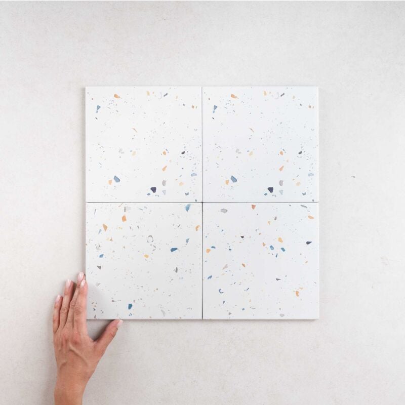 Nais - Carrelage Effet Terrazzo color drops 18,5x18,5 Off White (0,413m²) - Les Carreaux de Jean