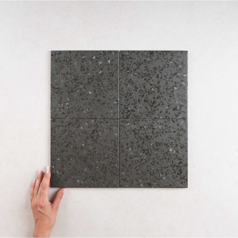 Carrelage Effet Terrazzo natural drops 18,5x18,5 Graphite (0,413m²) - Les Carreaux de Jean