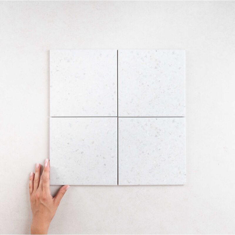 Carrelage Effet Terrazzo natural drops 18,5x18,5 Off White (0,413m²) - Les Carreaux de Jean