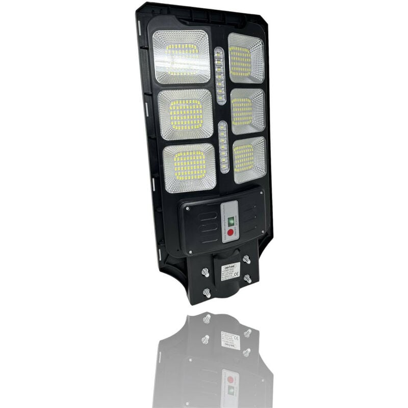 Faro stradale con pannello solare 100 watt