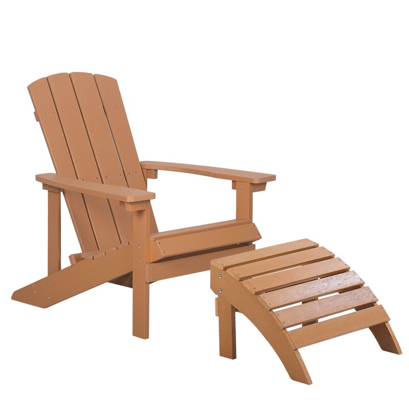 chaise basse fauteuil de jardin effet bois clair avec accoudoirs et repose-pied confortable matières résitantes style rustique et campagne beliani