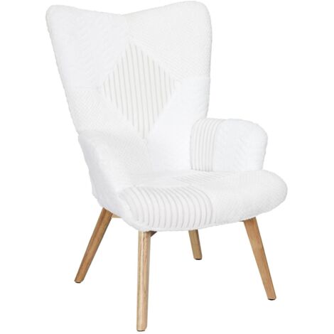 Fauteuil crapaud patchwork blanc en polyester – Pieds en bois hêtre – Dimensions L. 65 x l. 74 x h. 100 cm – Confort optimal pour salon
