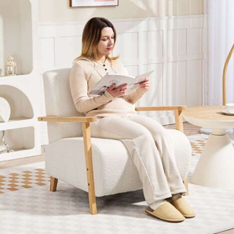 Fauteuil HOMCOM, style nordique, tissu sherpa, pieds et accoudoirs en bois, rembourrage épais, couleur crème.