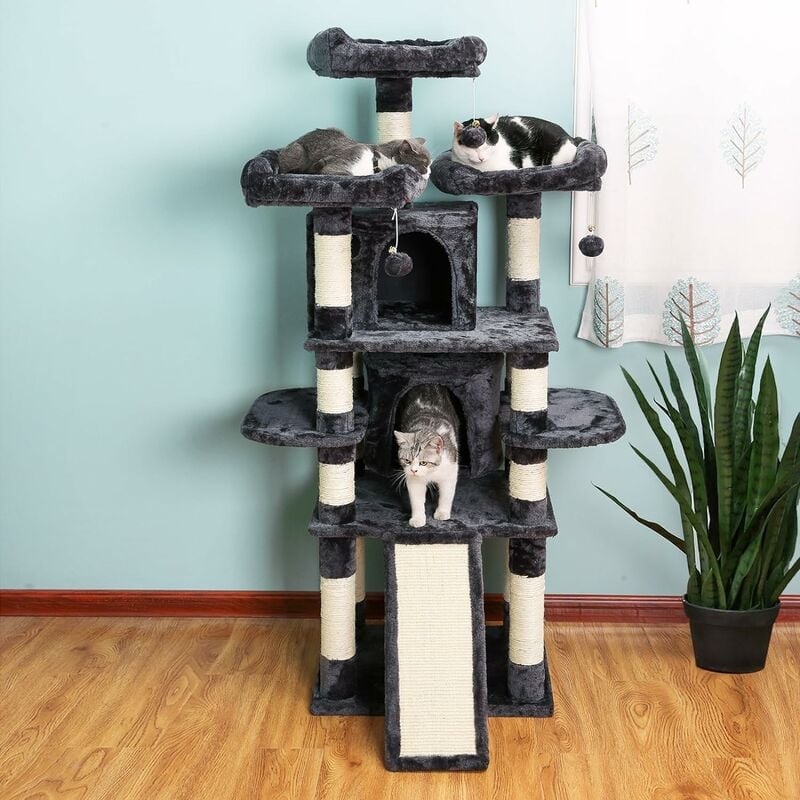 cat tree with scratchboard