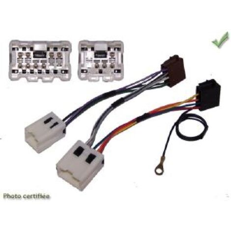 Fiches ISO Autoradio compatible avec Nissan Pathfinder Terrano 2 Xtrail 350Z Micra Murano Navara
