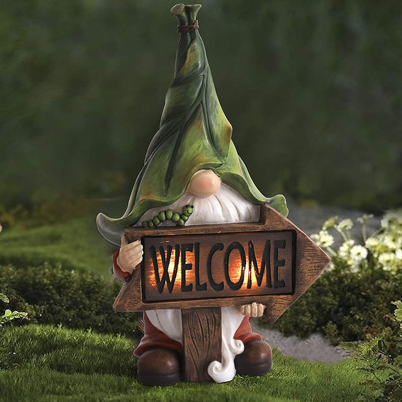 Figurine de Jardin en résine - Tomte de Noël à Longue Barbe Tenant Un Panneau de Bienvenue avec des lumières led solaires, décoration extérieure pour