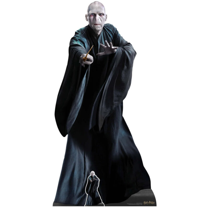 Star Cutouts - Figurine en carton Lord Voldemort en habit de sorcier avec sa baguette magique Film Harry Potter 184 cm