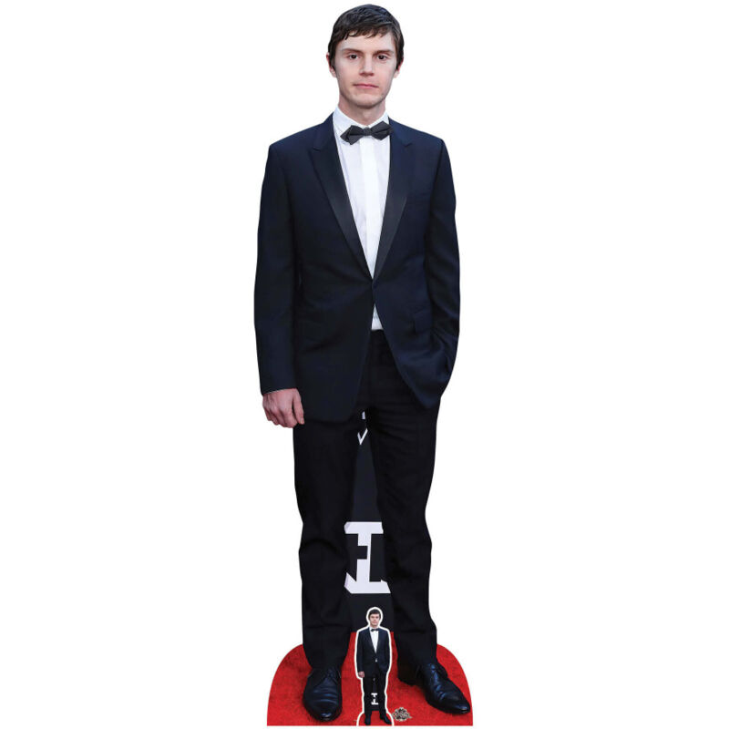 Star Cutouts - Figurine en carton taille réelle - Evan Peters - Costume Noir - Acteur Américain - Hauteur 181 cm