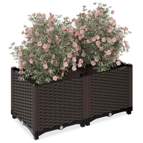 Fioriera in stile rattan
