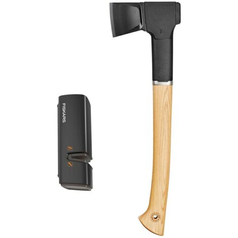 FISKARS CARPENT'S AXT NORDEN N12 + SCHÄRFEN