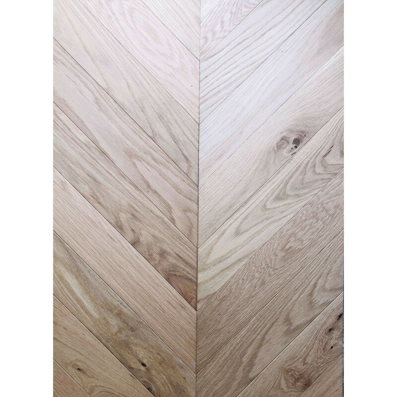 Parquet point de hongrie en chêne contrecollé style haussamnn flavie