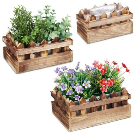 Flowerpots with decorative fence