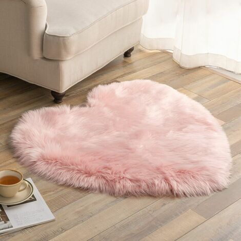 https://cdn.manomano.com/fluffy-faux-sheepskin-rug-heart-shaped-area-rug-fluffy-bedroom-rug-for-home-living-room-sofa-floor-bedroom-120-x-150cm-pink-P-31631397-122398478_1.jpg