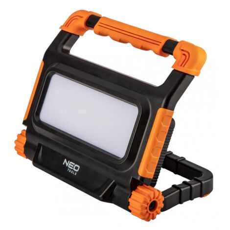 Foco LED recargable SMD de 3000 lúmenes