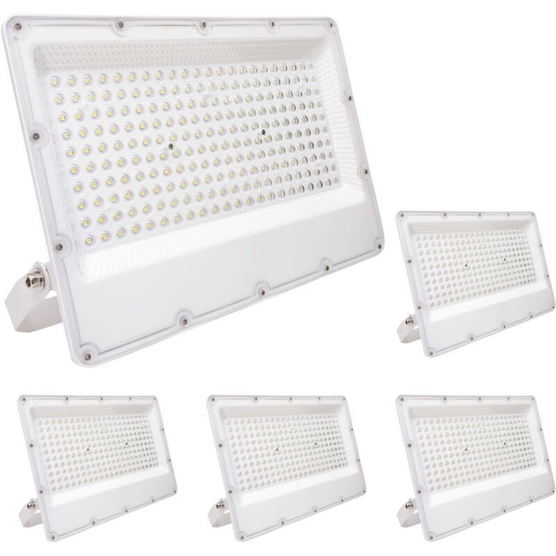 

Foco Proyector LED 200W 20000LM 6500K IP66 | Blanco Frío 6500K - Pack 5 Uds. - Blanco Frío 6500K
