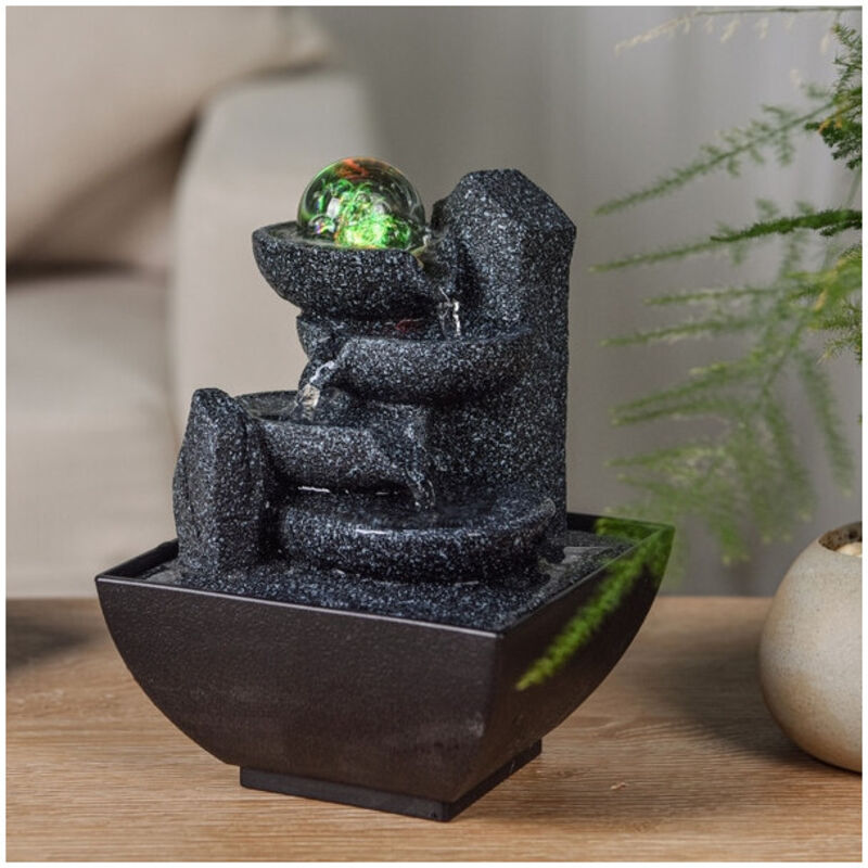 Fontaine moderne en résine Lopo