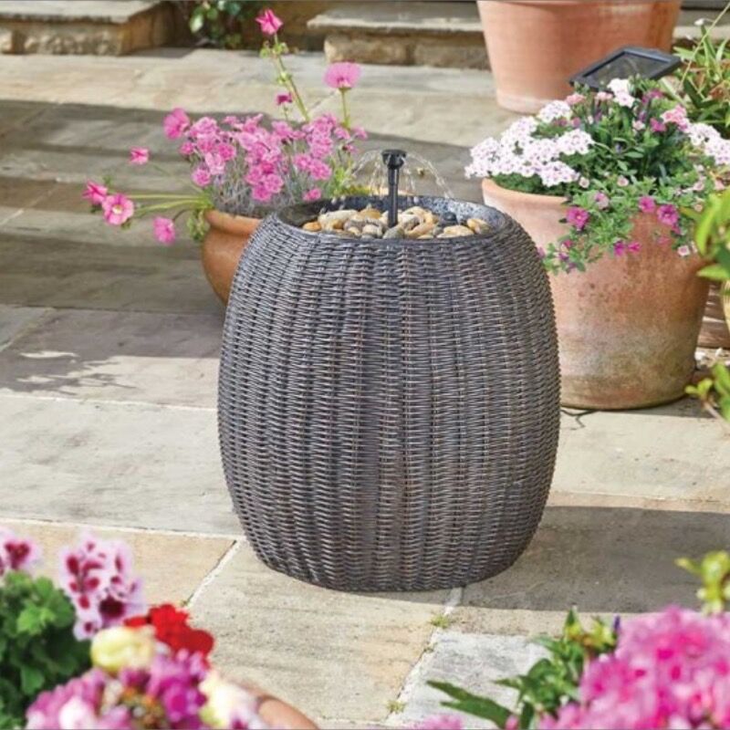 Smart Garden - Fontaine style rotin tressé solaire