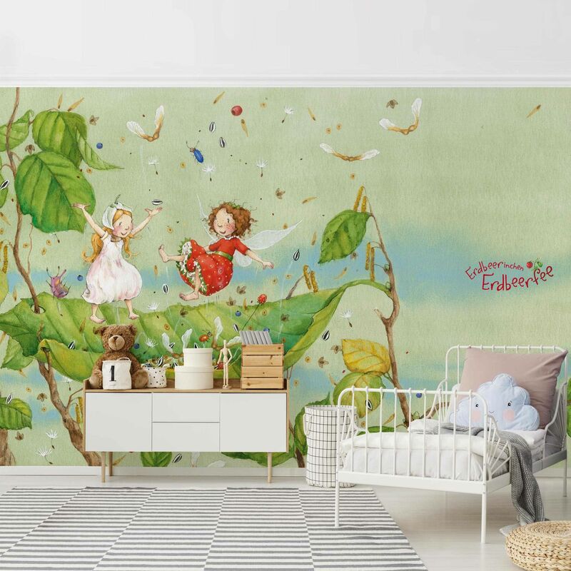 

Fotomural Premium - Strawberry Rabbit Erdbeerfee - Trampoline - Mural apaisado Dimensión LxA: 290cm x 432cm Material: Premium