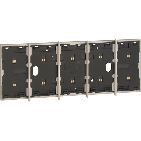 Frame elettrificato Living now 4 moduli bianco Bticino KW8104P1