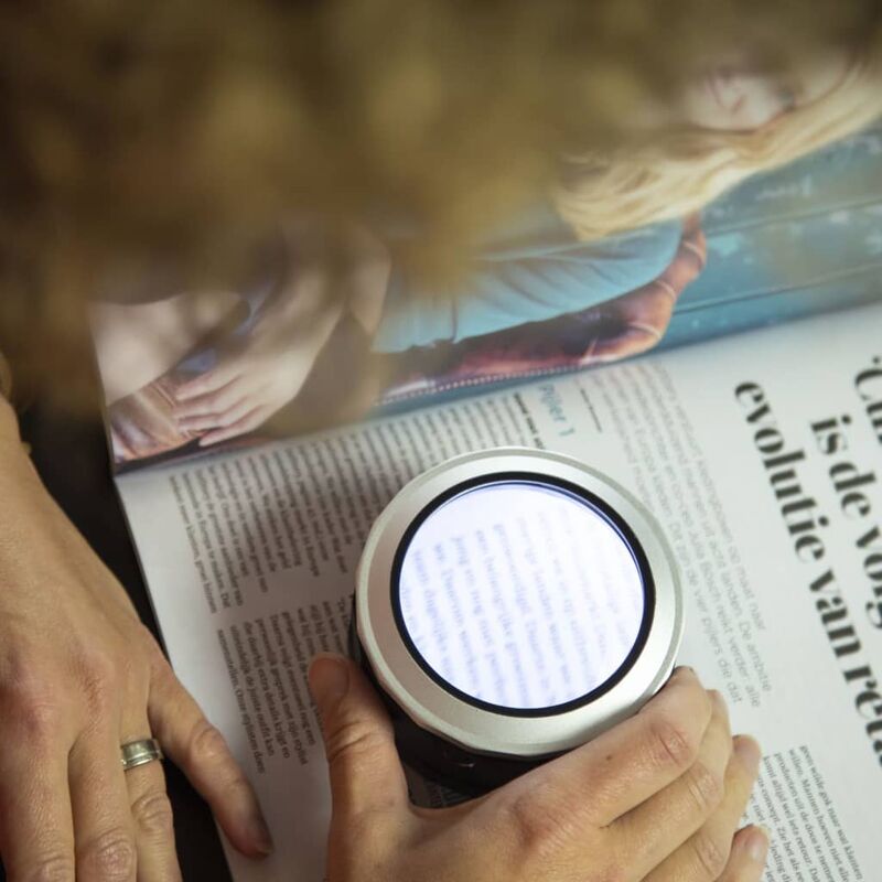 

Fysic Lupa de vidrio FLA-18 recargable con luz LED