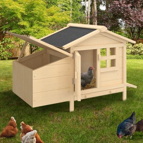 Gallinero sobre pilotes con caja nido de madera