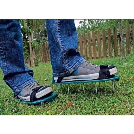 Garden Lawn Aerator Shoes Manual Lawn Aerator With 13x 5cm Spikes And Straps Universal Fit Lawn Aerator Sandals