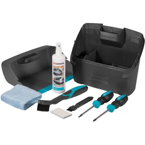 GARDENA Kit d'entretien robots. Comprend 1 tampon abrasif, 2 brosses, 1 spray nettoyan et 2 tournevis. (4067-20)