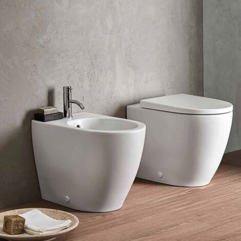 Geberit ICON bidet a pavimento, a filo parete, con foro rubinetteria, troppopieno e fissaggi nascosti, colore bianco finitura opaco 502.384.JT.1