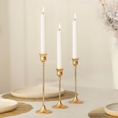 Gold Taper Candle Holder with White Candles – 3 Pack Sturdy Metal Candle Gift Set Durable Long Tapered Candle Decoration for Christmas Dining Table, Centrepiece & Home Décor