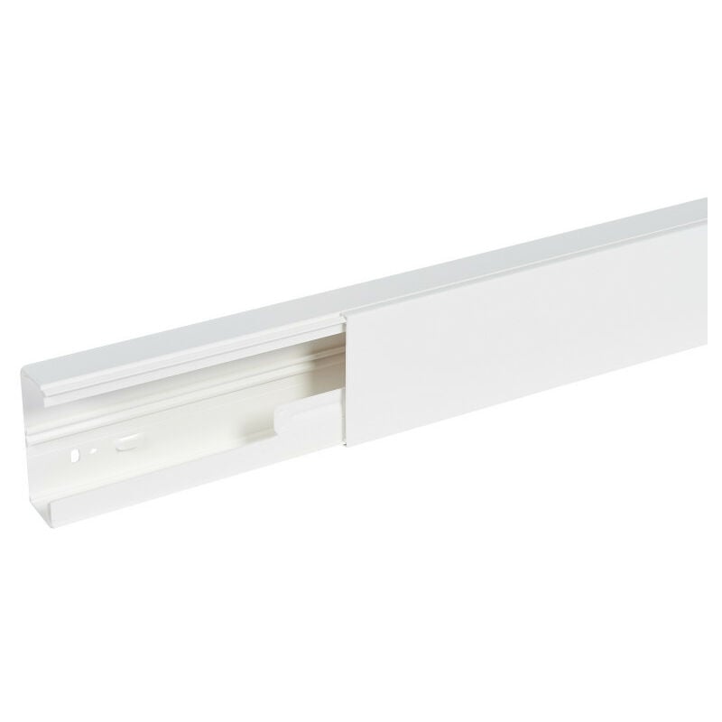 Goulotte distribution Viadis 90x40mm avec couvercle 1 compartiment blanc (16420)